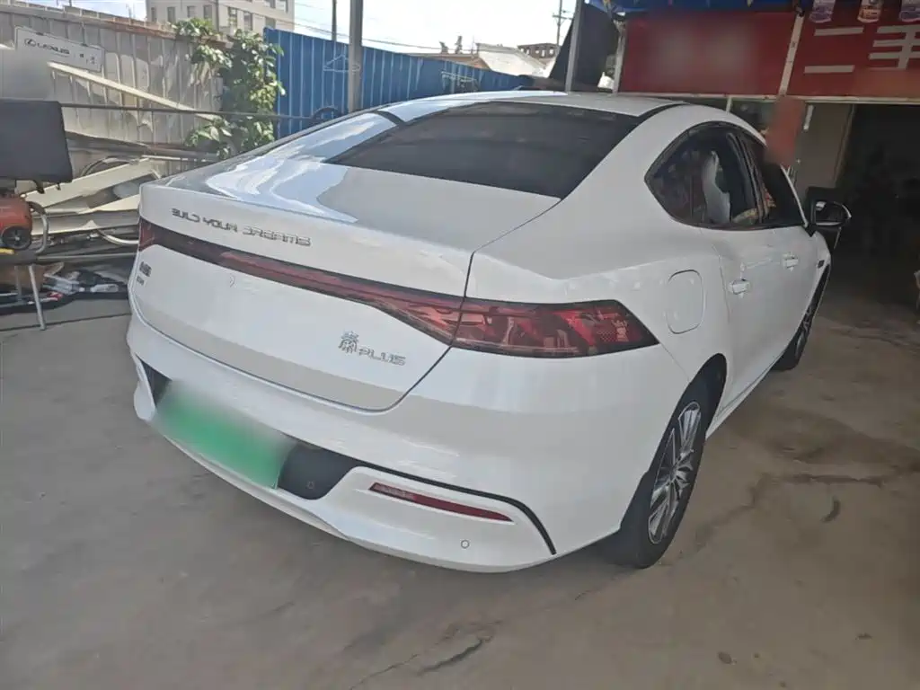 BYD Qin PLUS 2022 — фото 7