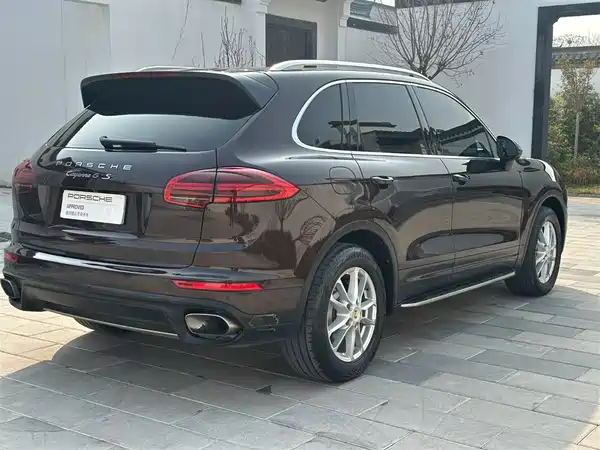 Porsche Cayenne 2016