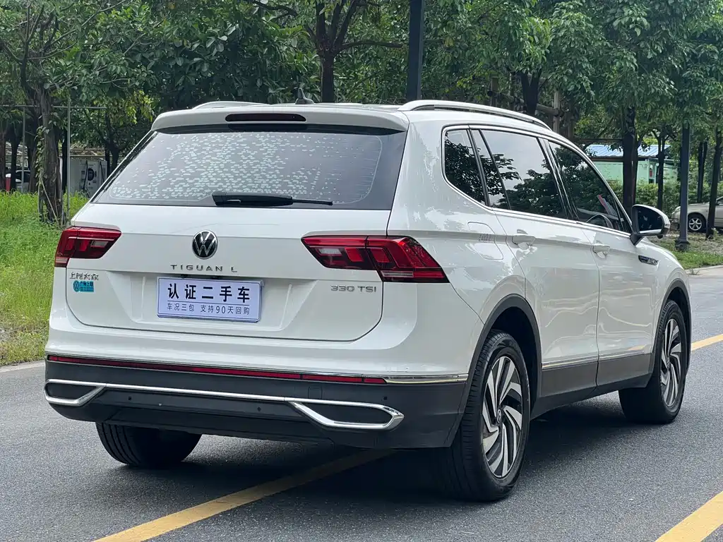 Volkswagen Tiguan L 2021 — фото 9