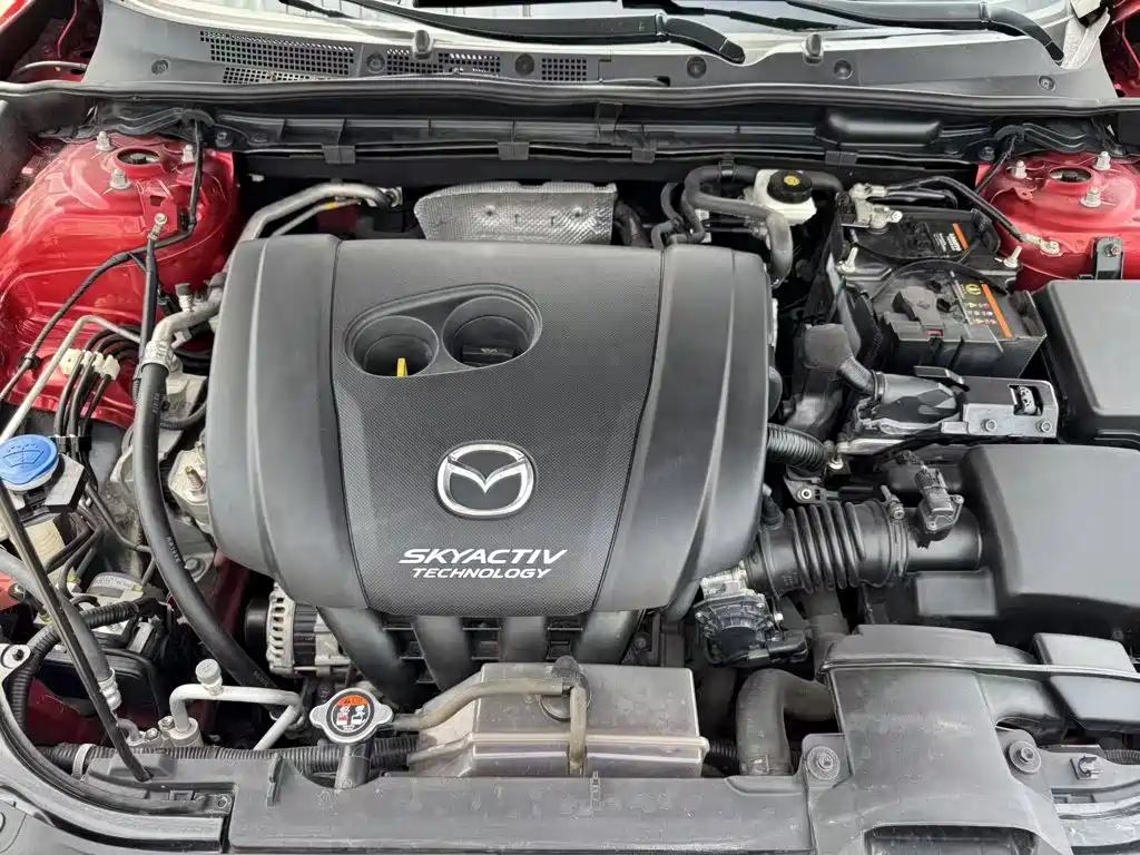Mazda CX-4 2017 — фото 21