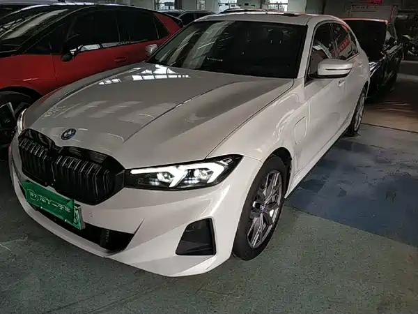 BMW i3 2024