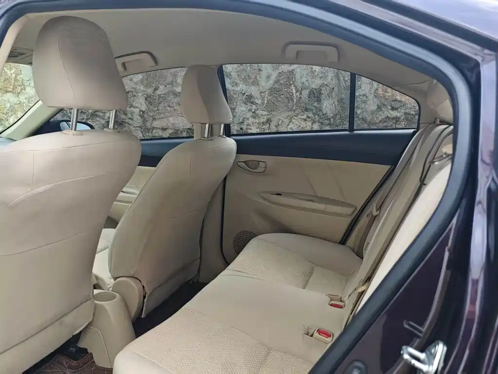 Toyota Vios 2016 — фото 6