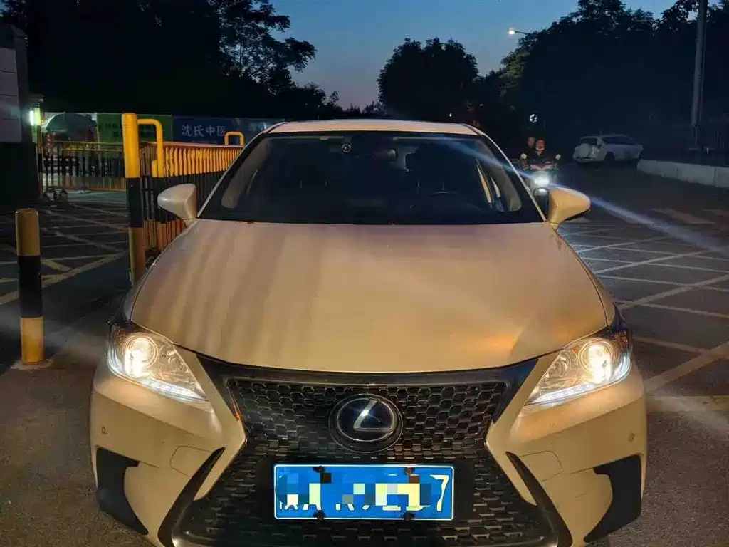 Lexus CT 2018