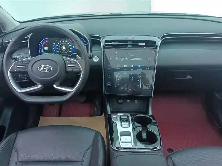 Hyundai Tucson 2023 — фото 11
