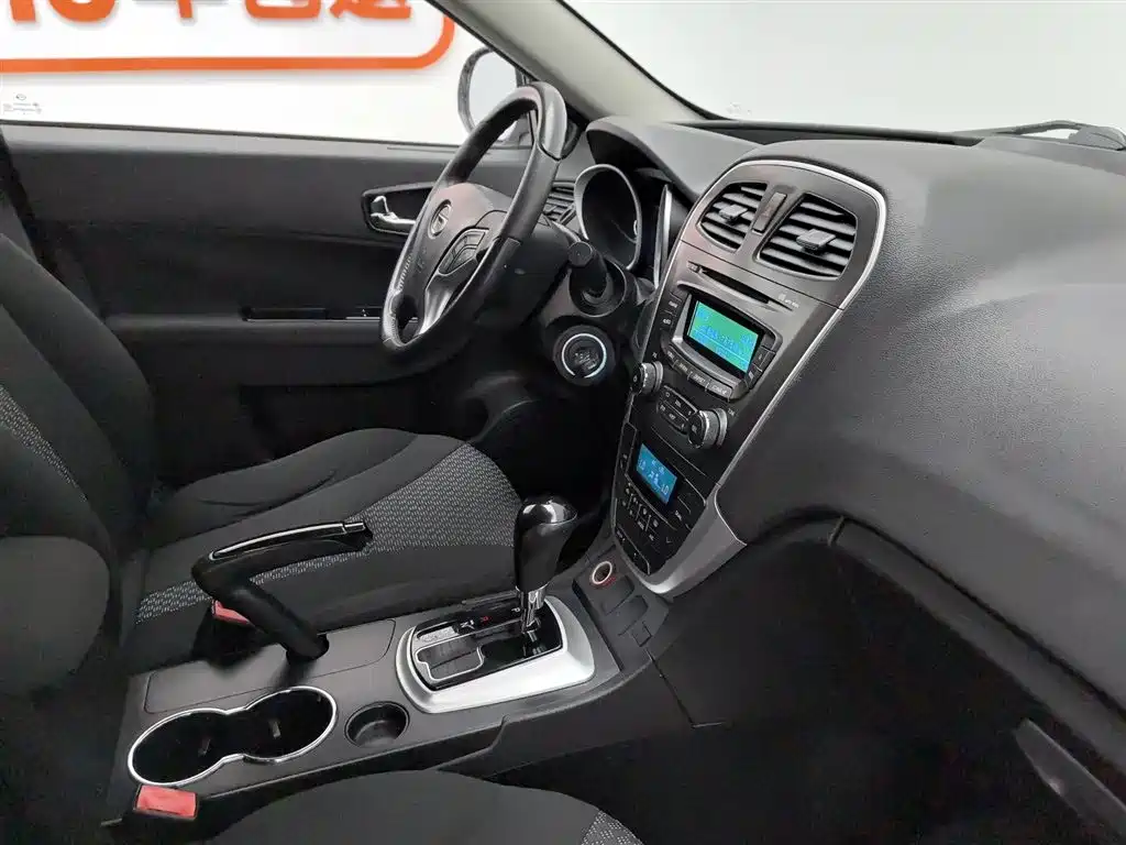 GAC Motor Trumpchi GS5 2014 — фото 22