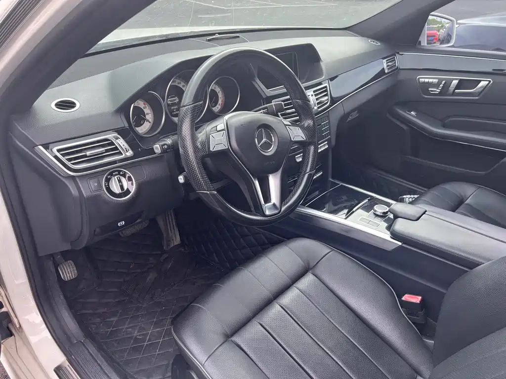 Mercedes-Benz E-Class 2015