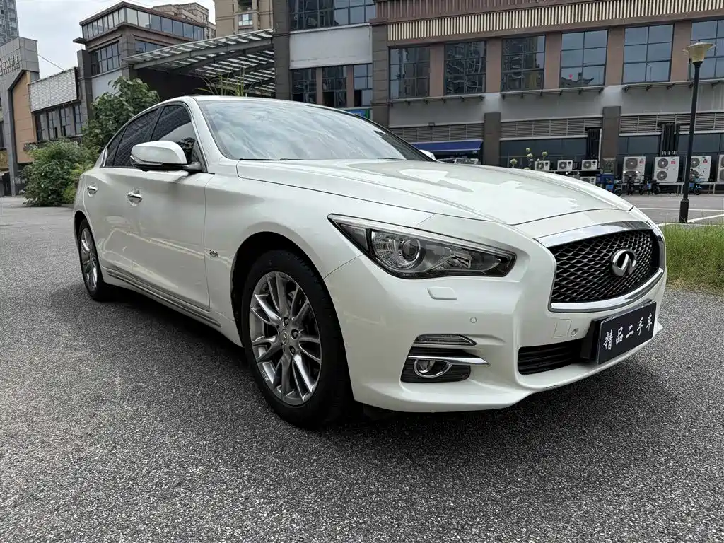 Infiniti Q50L 2016