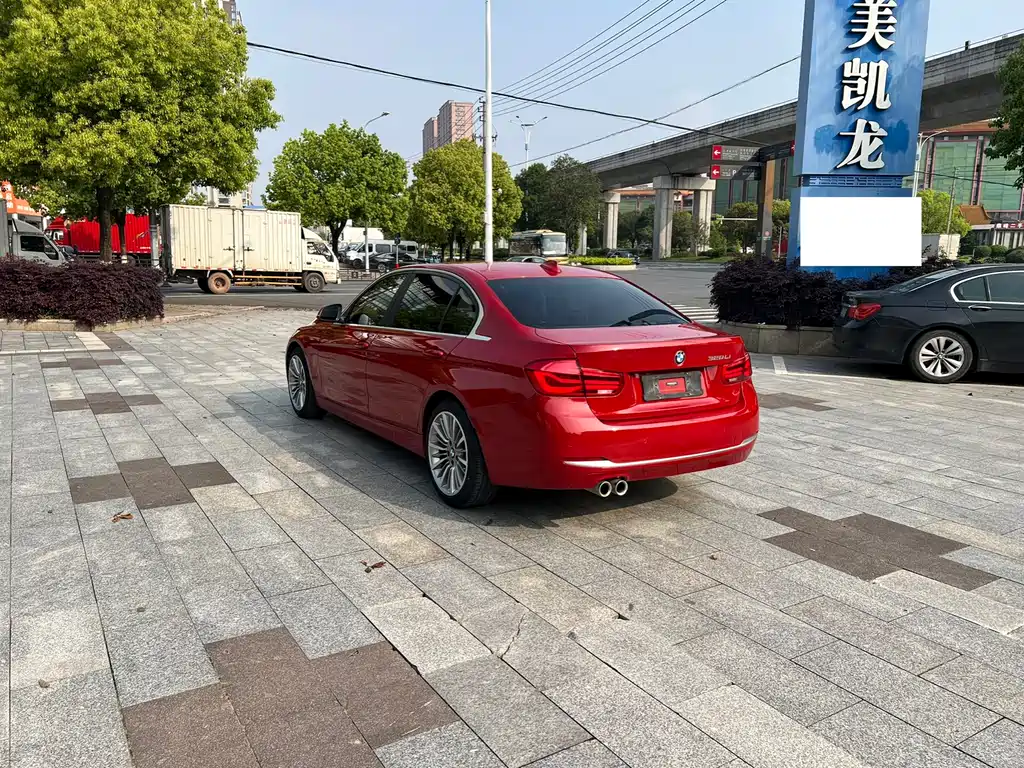 BMW 3 Series 2019 — фото 15