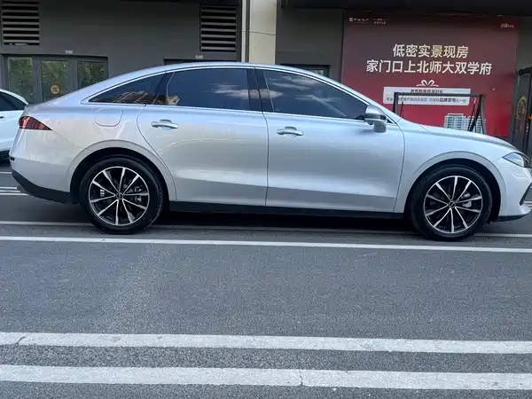 Roewe D7 2025