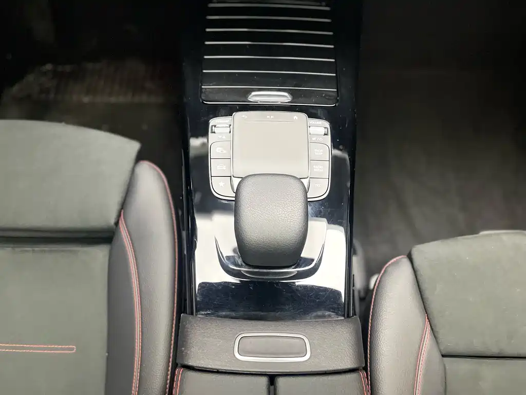 Mercedes-Benz CLA 2021 — фото 11