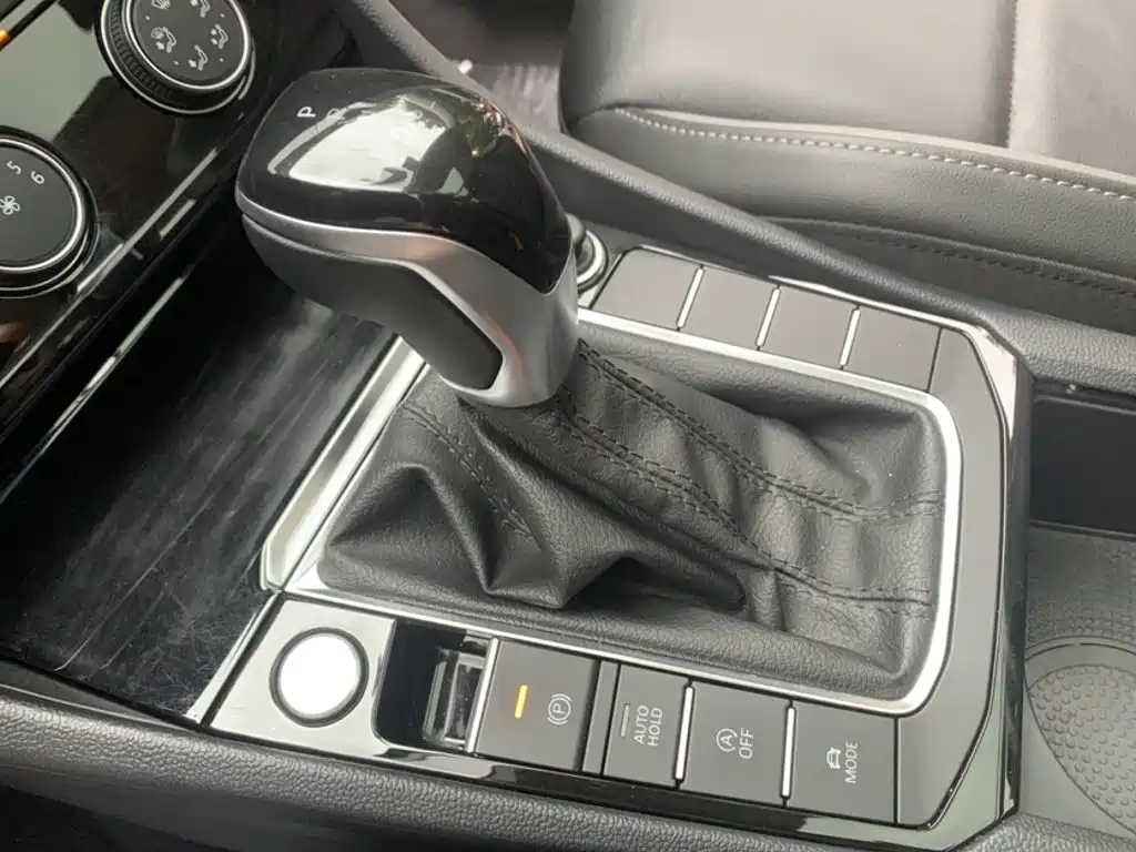 Volkswagen Sagitar 2022