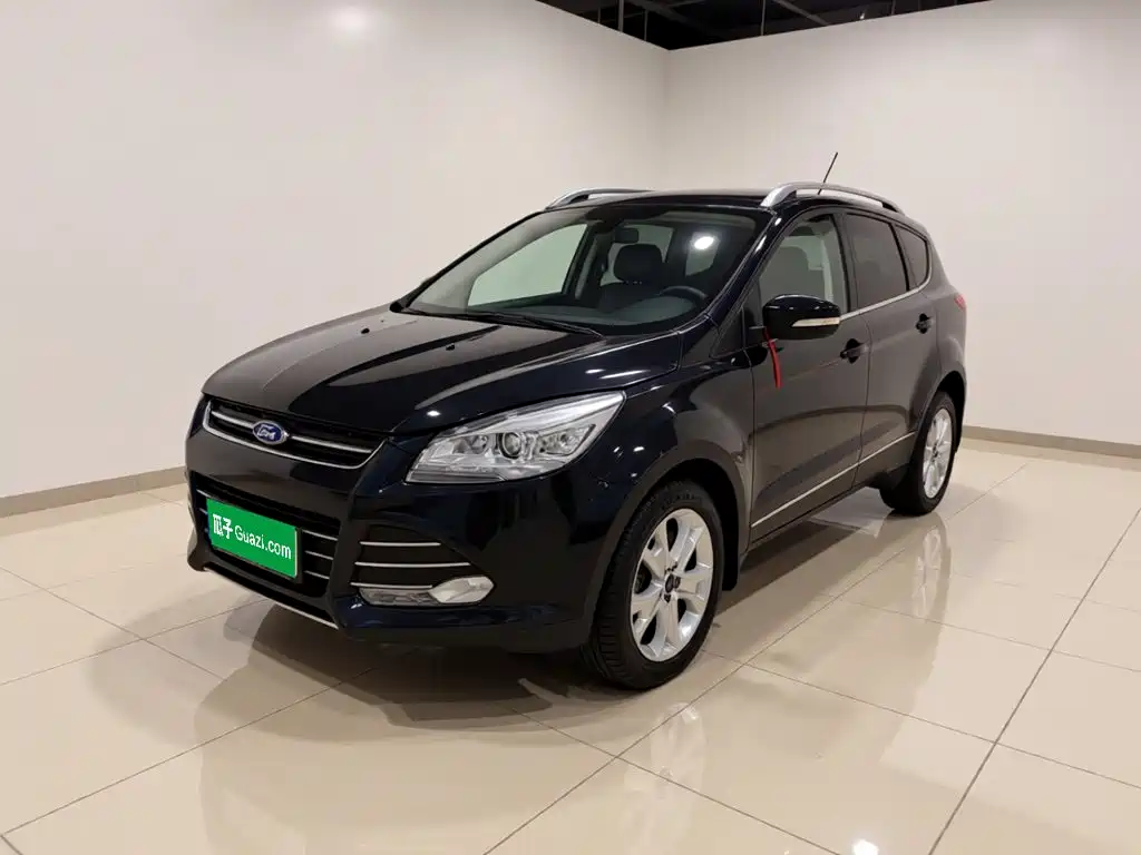 Ford Kuga 2016 — фото 1