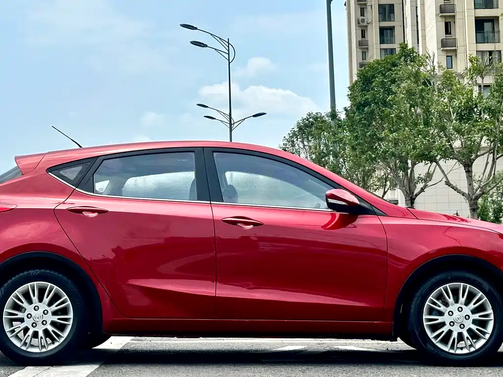 Changan Eado XT 2014 — фото 10