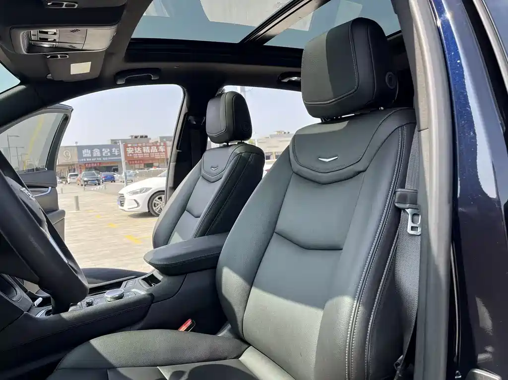 Cadillac XT5 2020 — фото 14