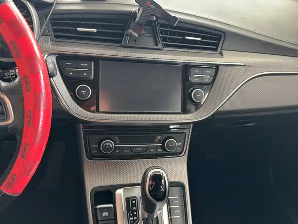 Geely Emgrand GS 2017