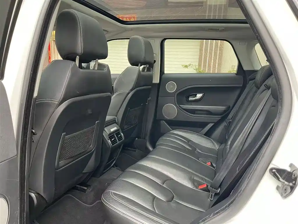 Land Rover Evoque 2014 — фото 20