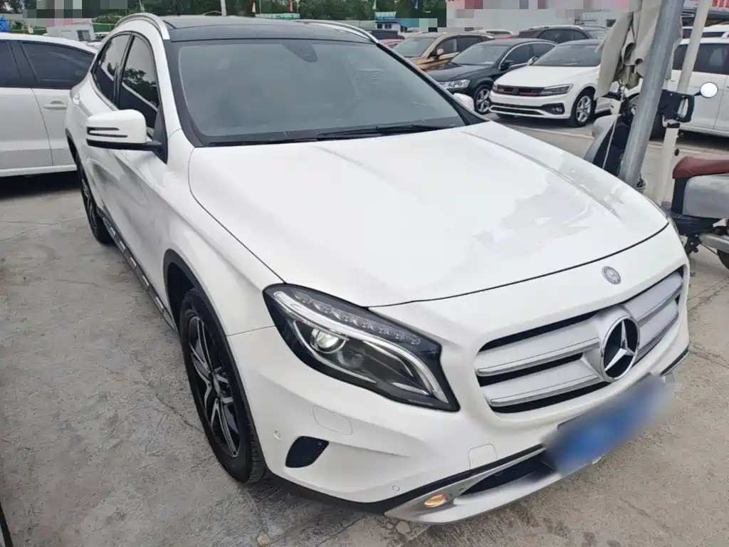 Mercedes-Benz GLA 2016