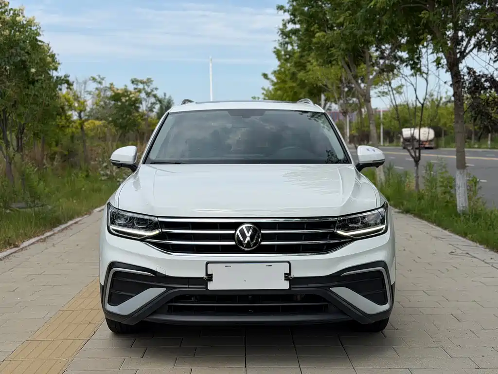 Volkswagen Tiguan L 2023