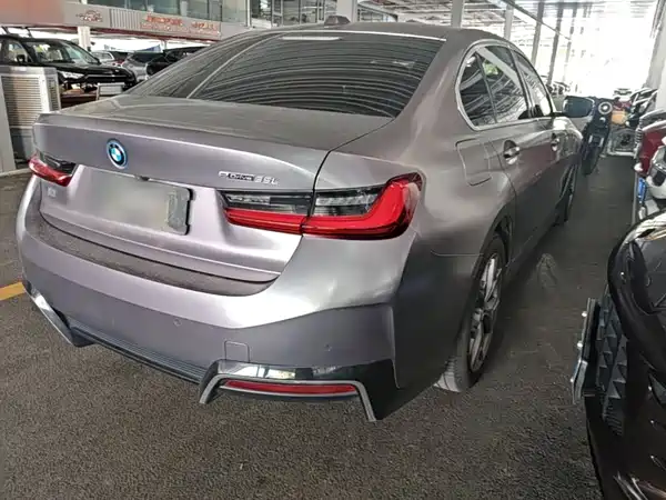 BMW i3 2023