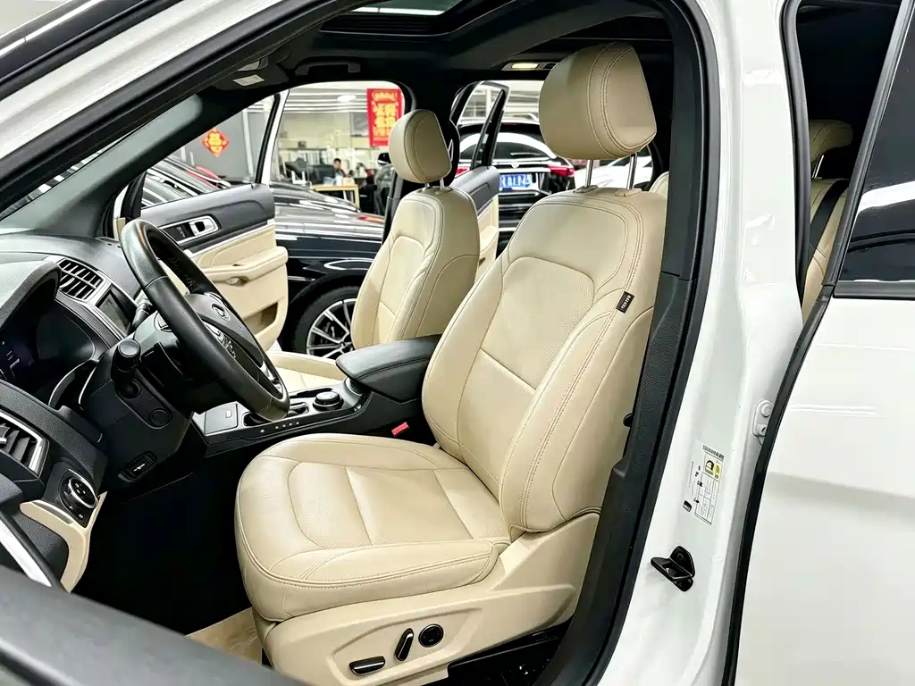 Ford Explorer 2016 — фото 16