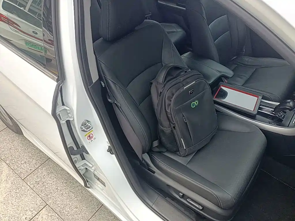 Honda Accord 2015 — фото 25