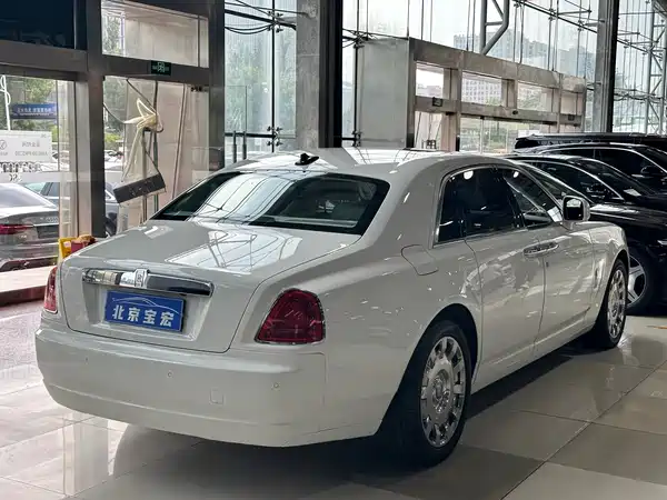 Rolls-Royce Ghost 2010