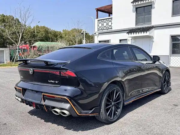 Changan UNI-V 2022