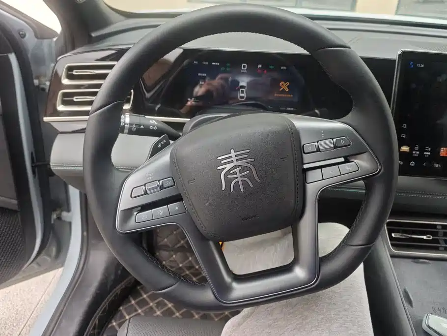 BYD Qin L 2025 — фото 15
