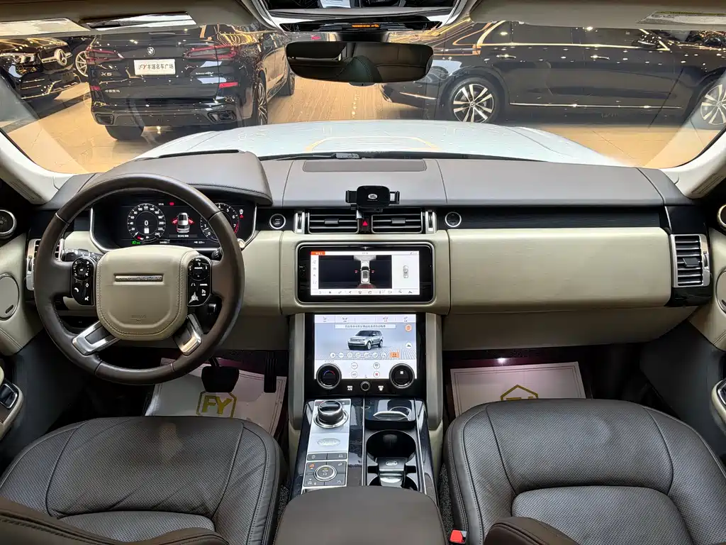 Land Rover Range Rover 2019 — фото 16