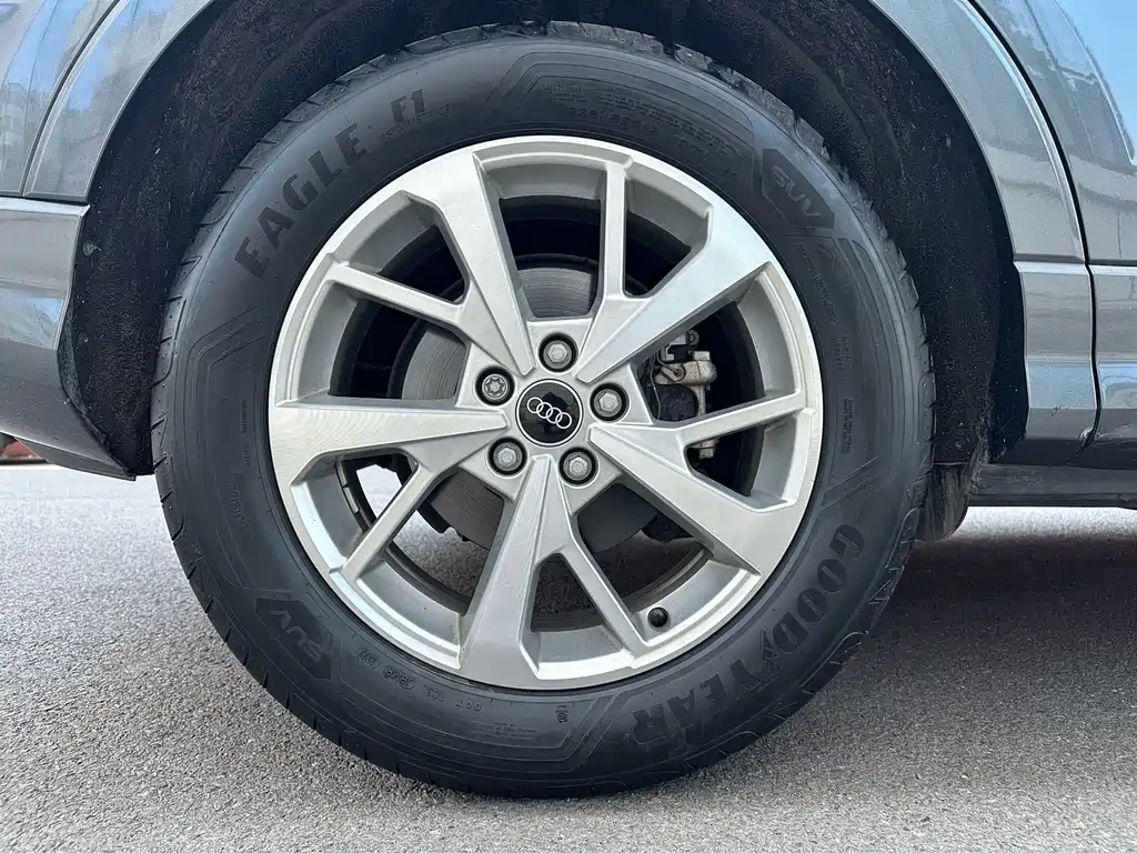 Audi Q3 Sportback 2023 — фото 20