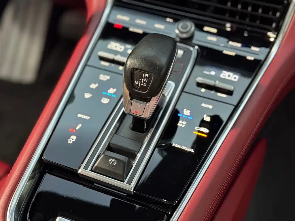 Porsche Panamera 2021 — фото 18