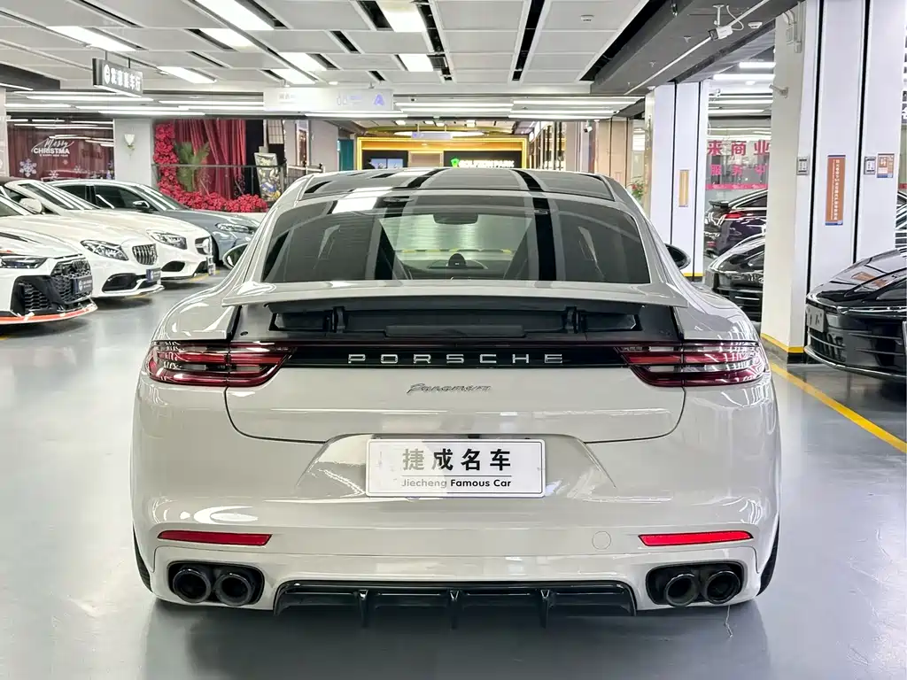 Porsche Panamera 2018 — фото 8