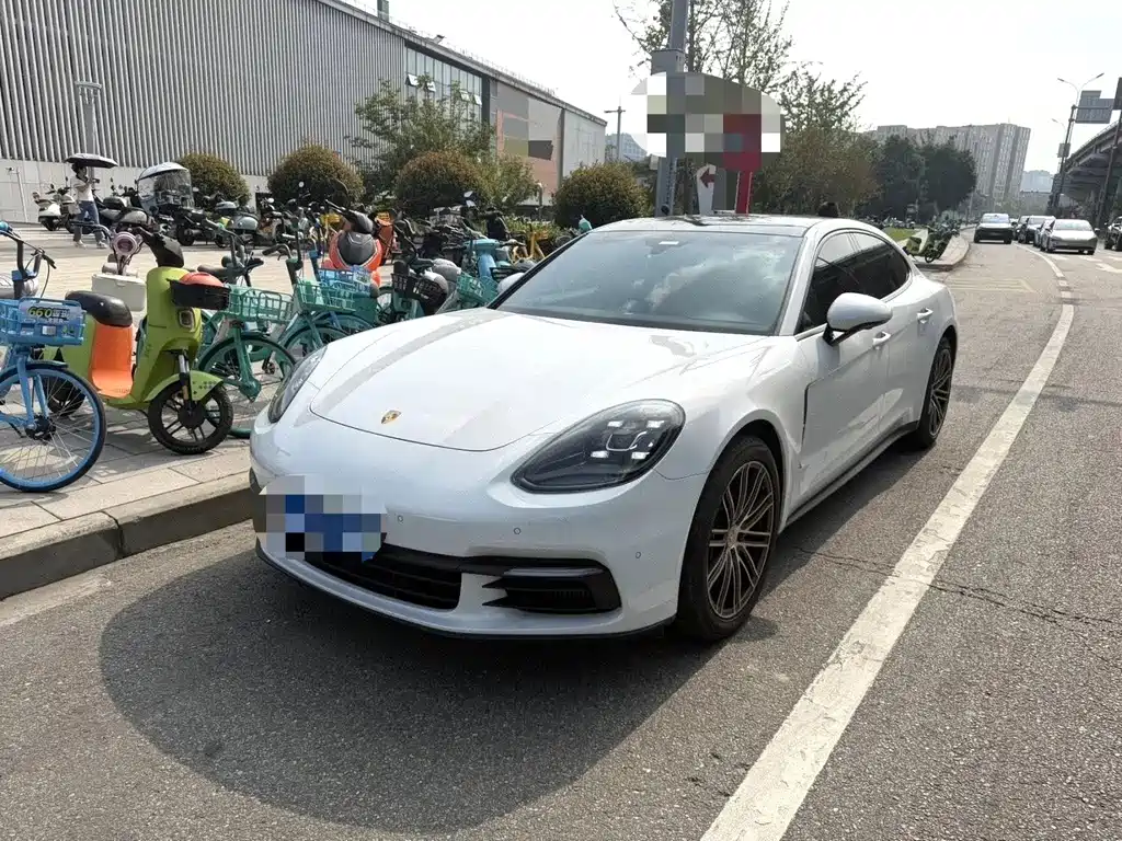 Porsche Panamera 2019