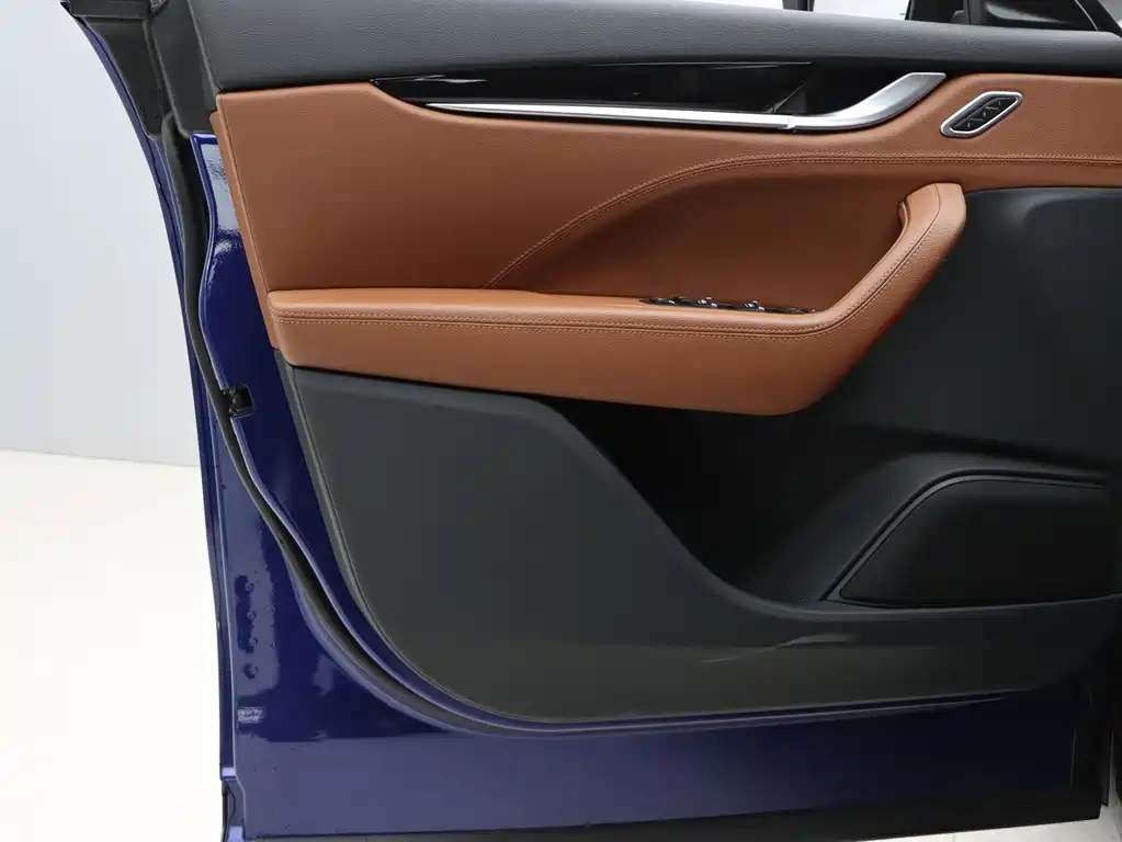 Maserati Levante 2022 — фото 17