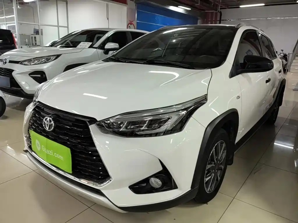 Toyota Yaris L 2023