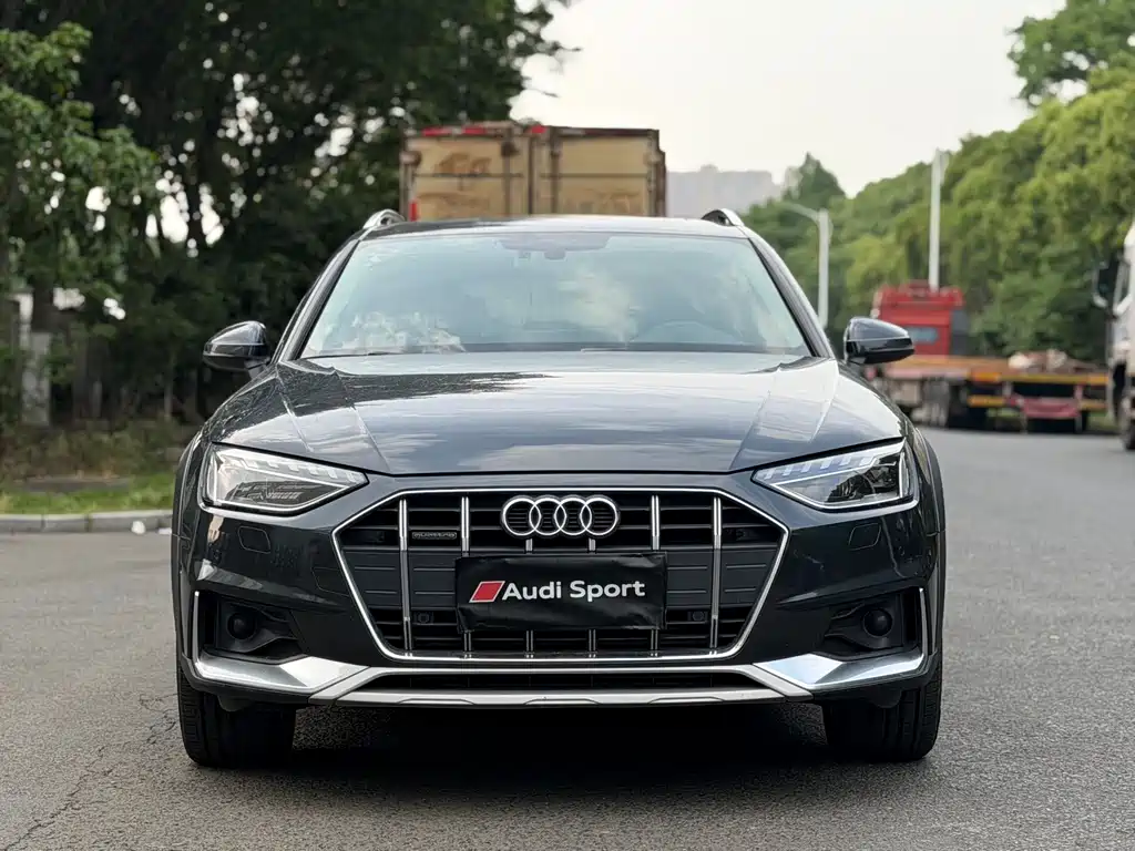 Audi A4 2021 — фото 2