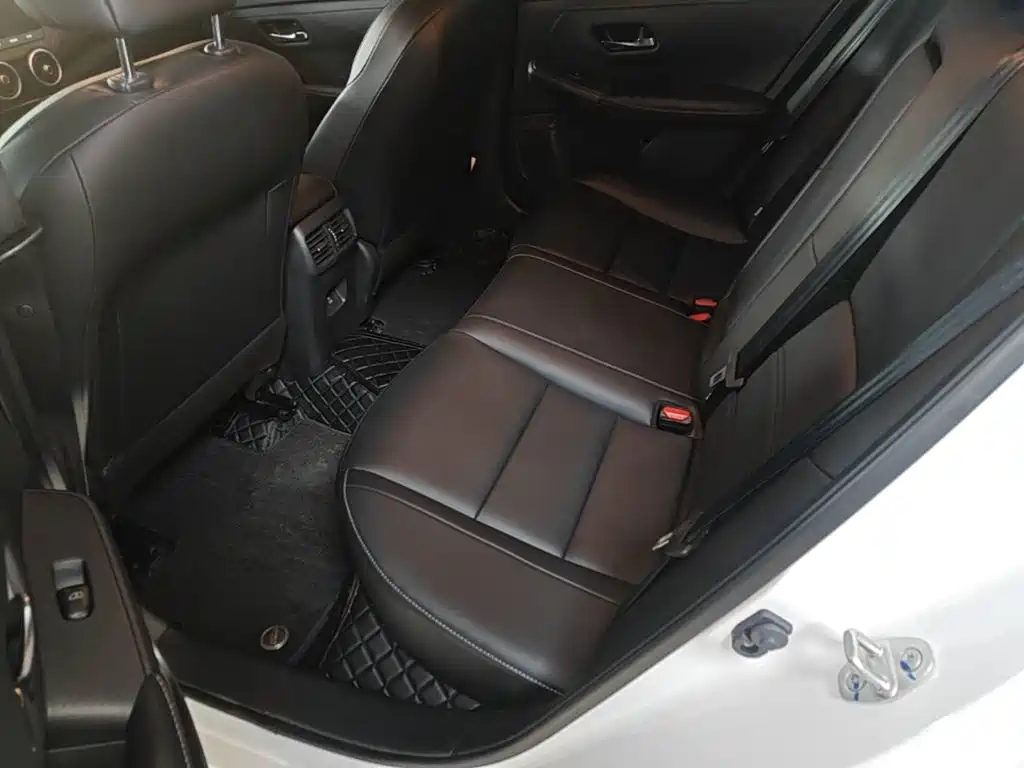 Nissan Sylphy 2025 — фото 13