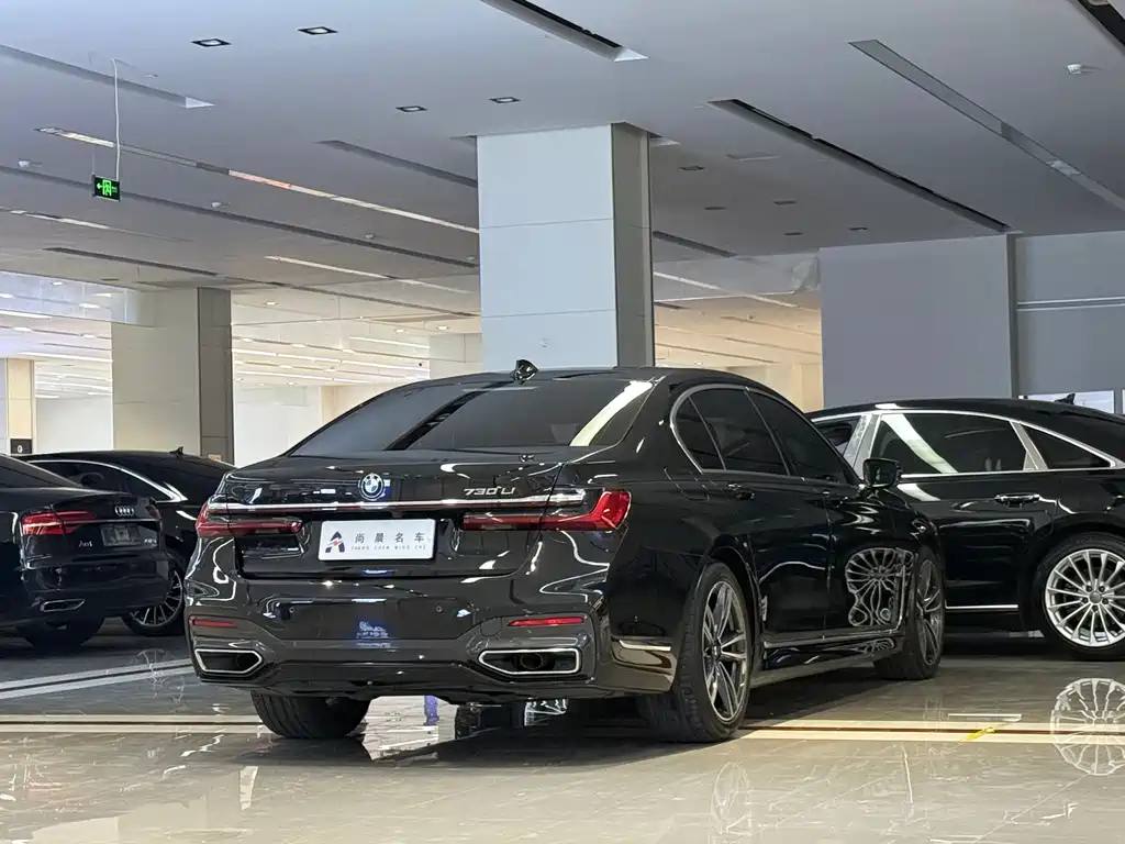 BMW 7 Series 2020 — фото 16