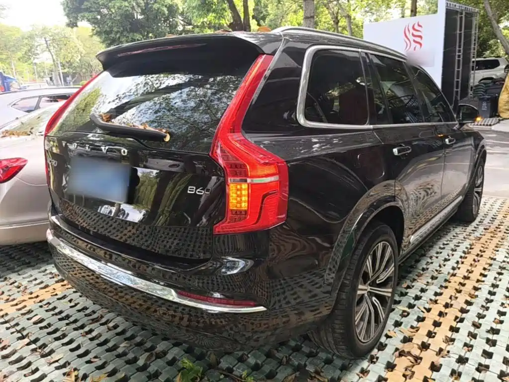 Volvo XC90 2023 — фото 7
