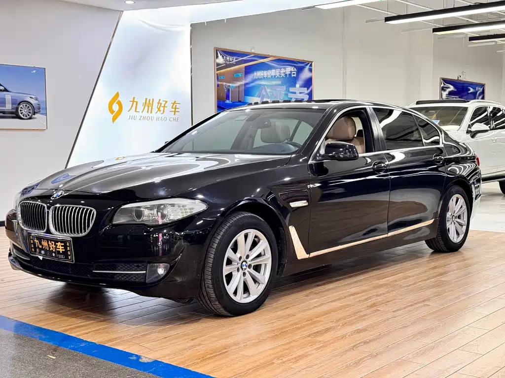 BMW 5 Series 2013 — фото 1