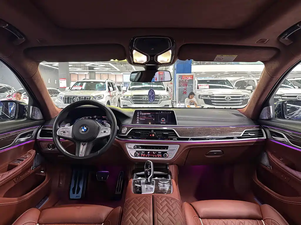 BMW 7 Series 2022 — фото 13