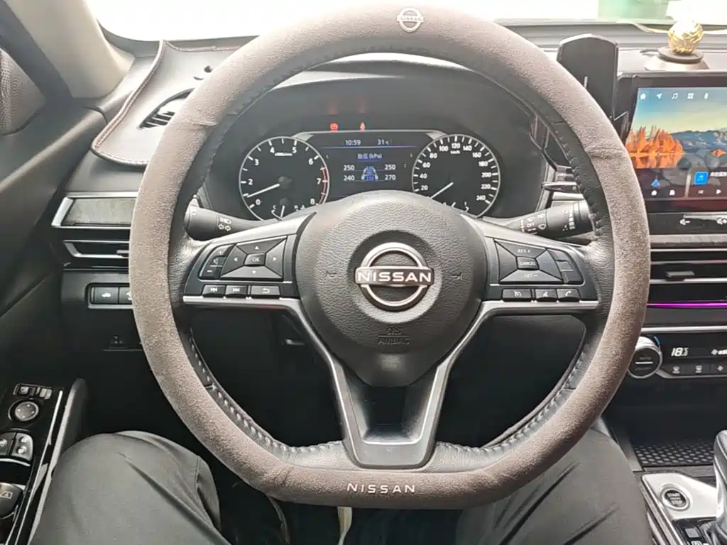 Nissan Teana 2023