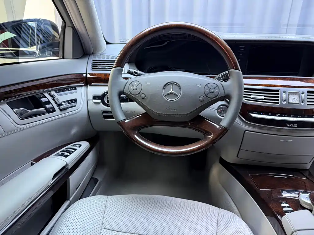Mercedes-Benz S-Class 2011 — фото 11