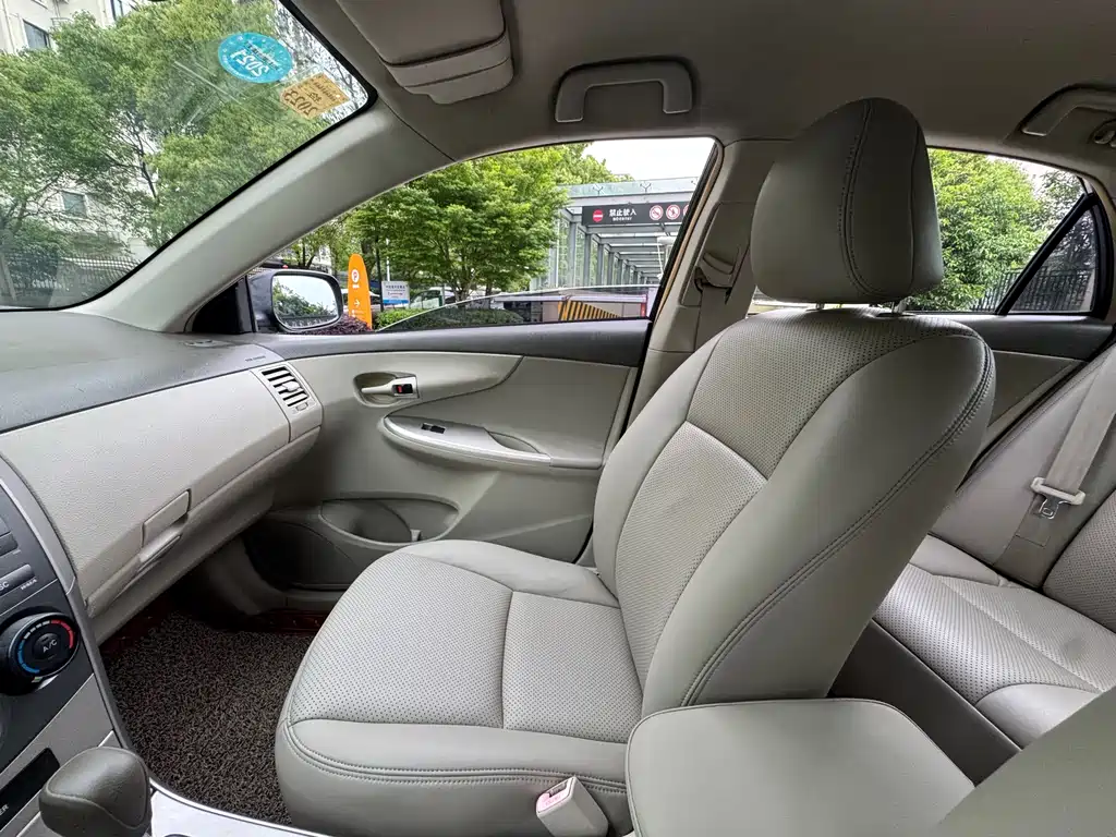 Toyota Corolla 2009 — фото 19