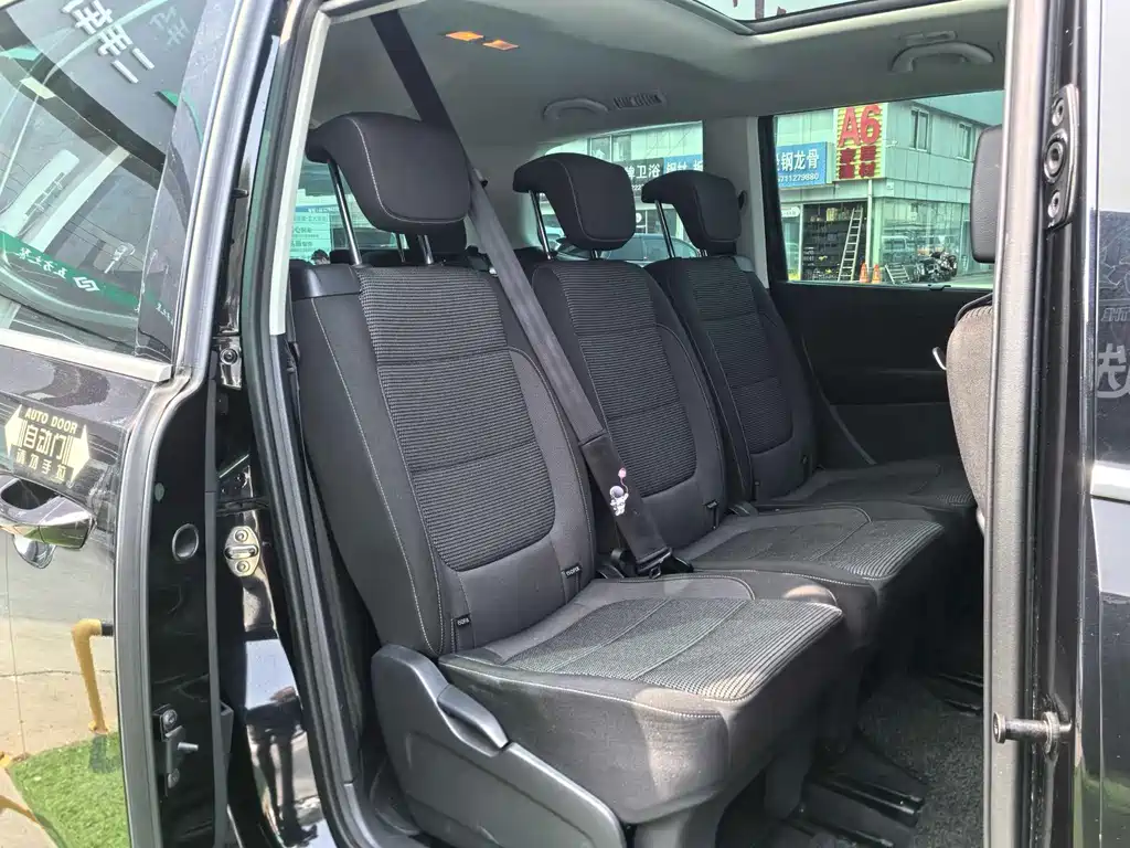 Volkswagen Sharan 2018 — фото 11