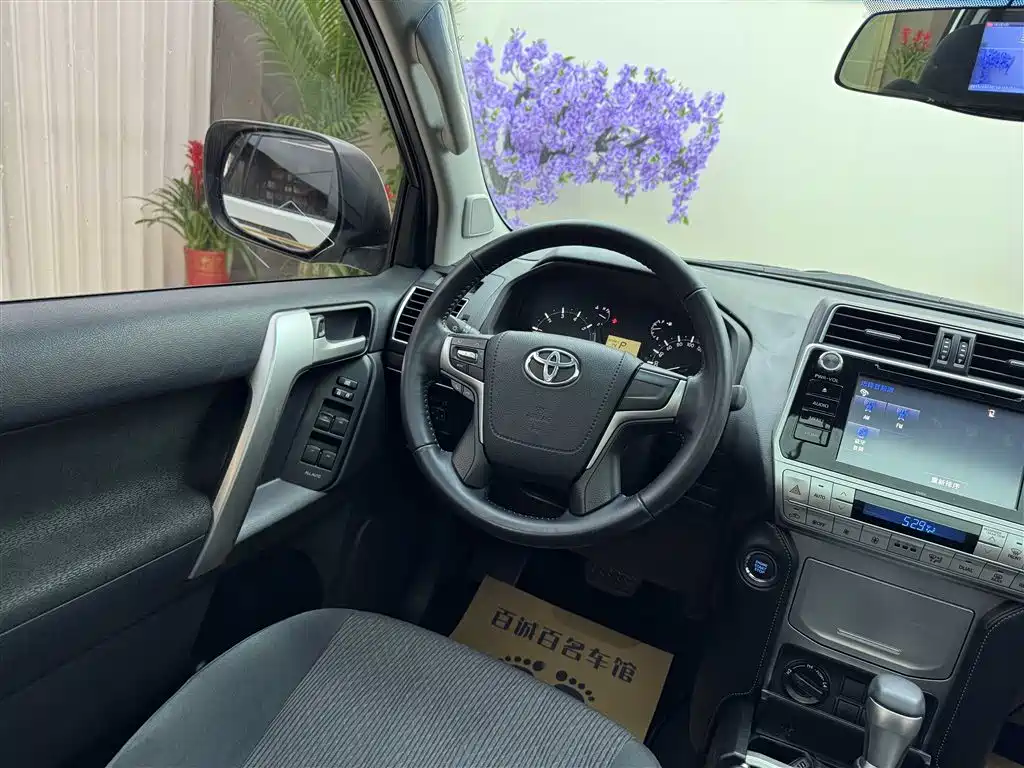Toyota Prado 2018 — фото 17