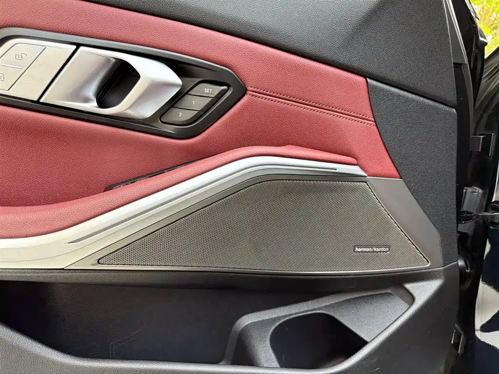 BMW 3 Series 2021 — фото 13