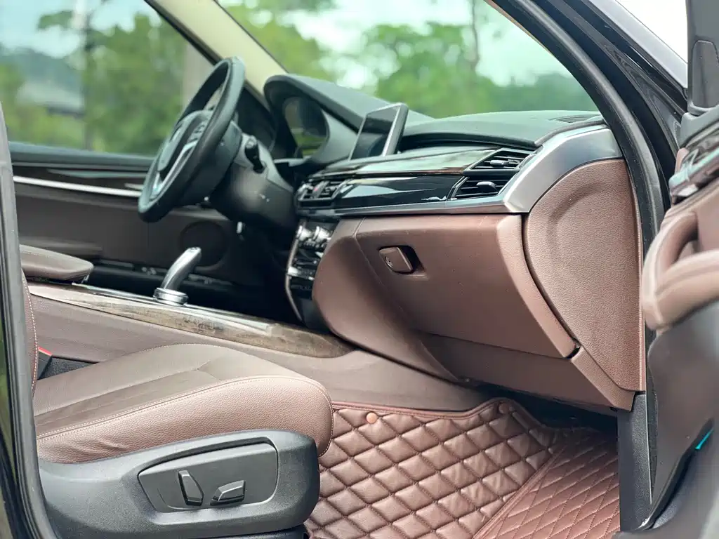 BMW X5 2018 — фото 17