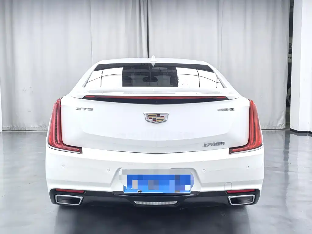 Cadillac XTS 2018 — фото 20