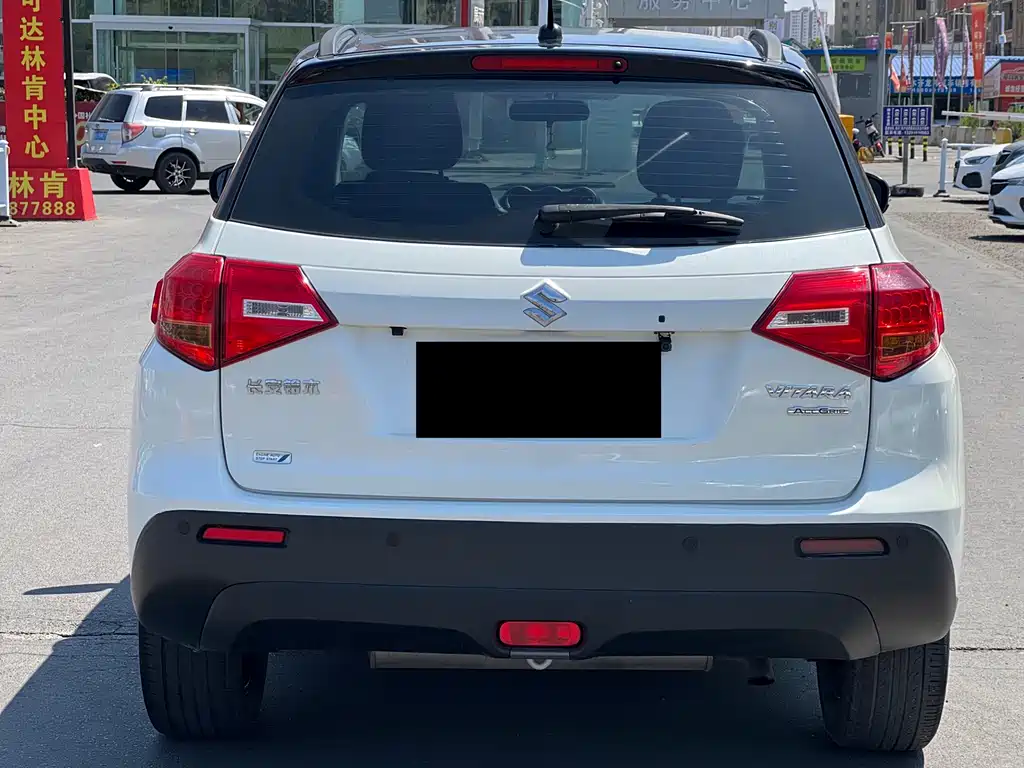 Suzuki Vitara 2017 — фото 8